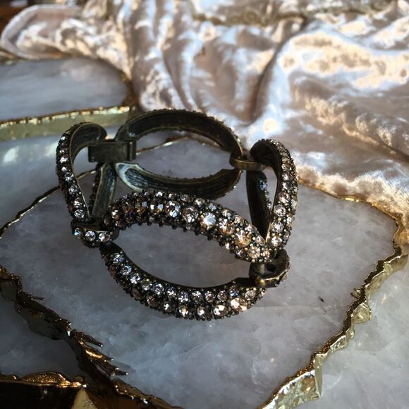 Rose Jeweled Link Bracelet - Picture 16 of 16